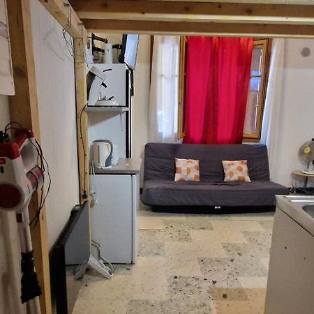 Beau Studio En Centre Ville Narbonne Bagian luar foto