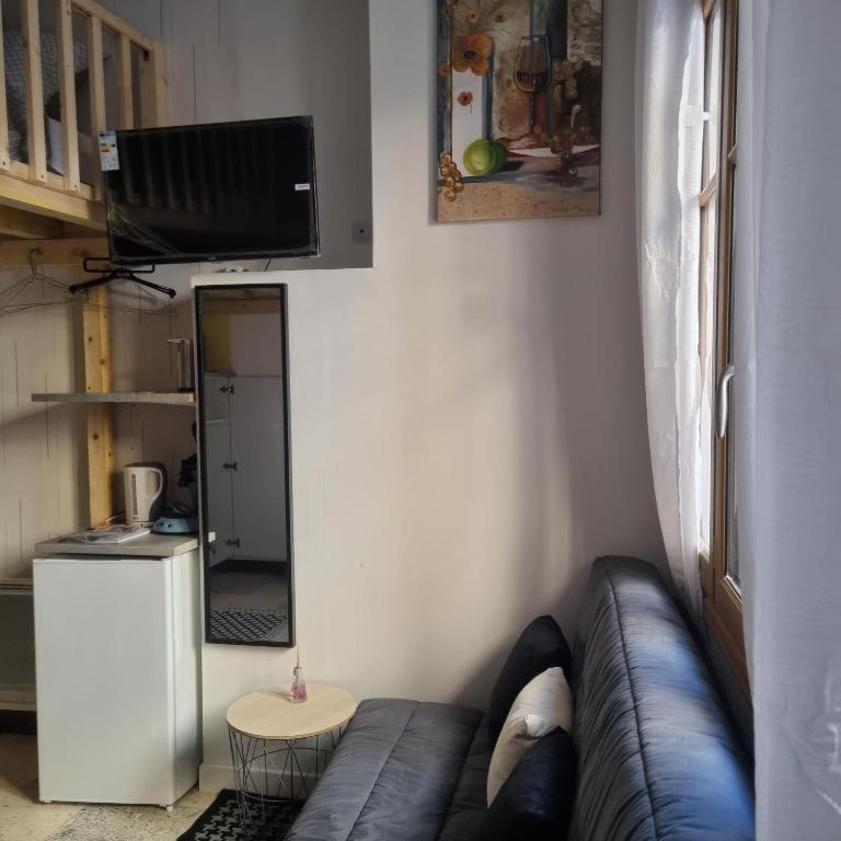 Beau Studio En Centre Ville Narbonne Bagian luar foto
